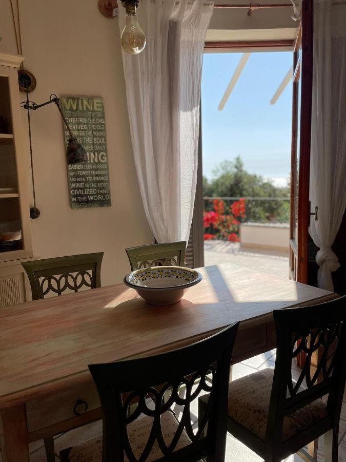 Domus Parva - Villa Con Bio-Piscina, Spa Privata E Appartamenti Panoramici Bacoli Dış mekan fotoğraf