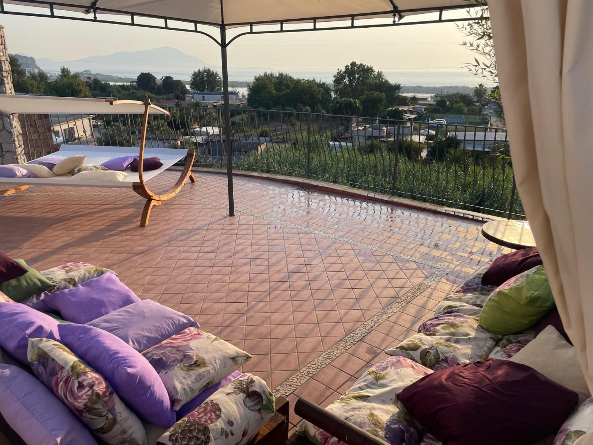 Domus Parva - Villa Con Bio-Piscina, Spa Privata E Appartamenti Panoramici Bacoli Dış mekan fotoğraf
